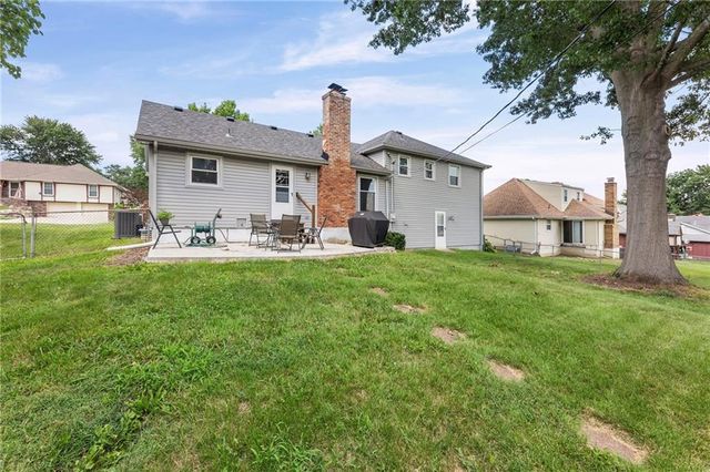507 London Way, Belton, MO 64012
