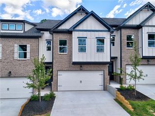 5724 Urban Village Way 9, Tucker, GA 30084