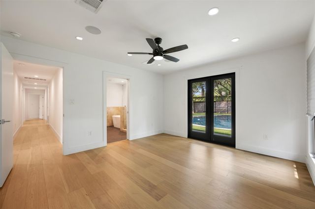 8900 Point West DR, Austin, TX 78759