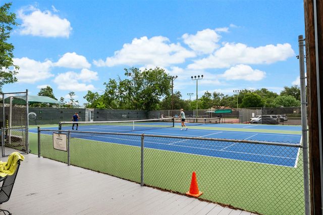 8900 Point West DR, Austin, TX 78759