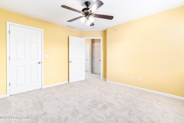 250 Crescent Hill Pl APT 201, Louisville, KY 40206