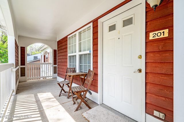 250 Crescent Hill Pl APT 201, Louisville, KY 40206