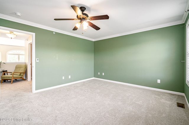 250 Crescent Hill Pl APT 201, Louisville, KY 40206