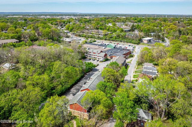 250 Crescent Hill Pl APT 201, Louisville, KY 40206