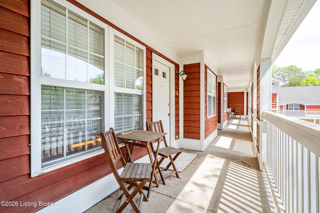 250 Crescent Hill Pl APT 201, Louisville, KY 40206