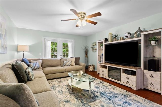 21 Idlewood Drive NW, Cartersville, GA 30121