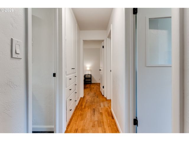 2750 VILLA Way, Springfield, OR 97477