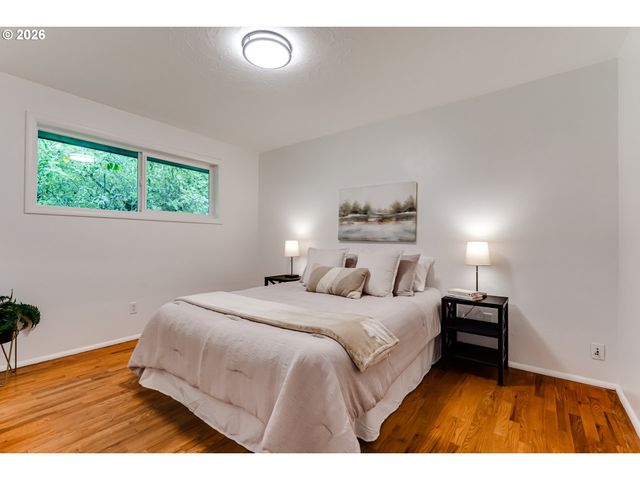 2750 VILLA Way, Springfield, OR 97477