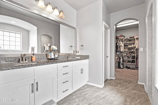 13660 Ness Avenue, Horizon City, TX 79928