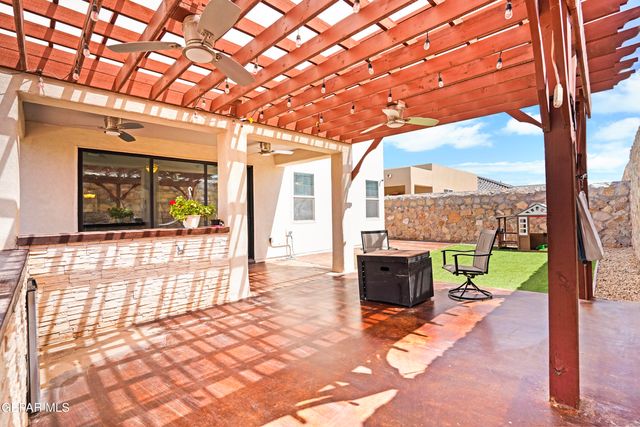 13660 Ness Avenue, Horizon City, TX 79928