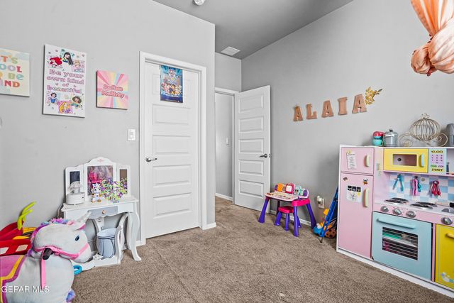 13660 Ness Avenue, Horizon City, TX 79928