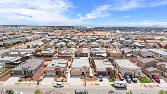 13660 Ness Avenue, Horizon City, TX 79928