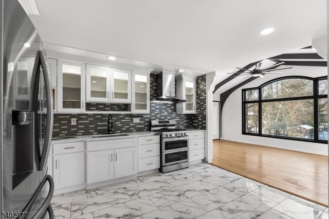 92 Mandeville Ave, Pequannock Twp., NJ 07440