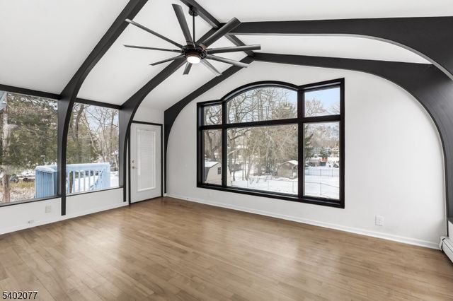 92 Mandeville Ave, Pequannock Twp., NJ 07440