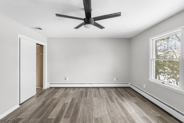 92 Mandeville Ave, Pequannock Twp., NJ 07440