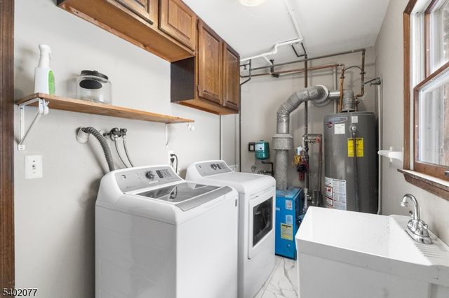 92 Mandeville Ave, Pequannock Twp., NJ 07440