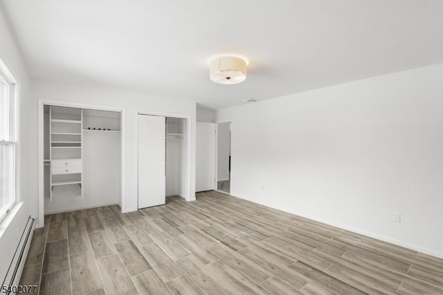 92 Mandeville Ave, Pequannock Twp., NJ 07440