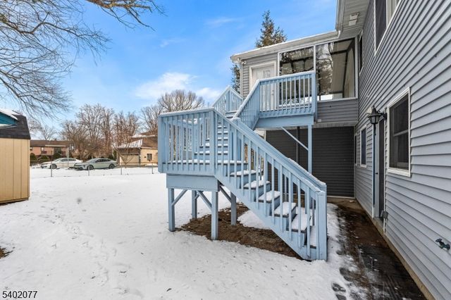 92 Mandeville Ave, Pequannock Twp., NJ 07440