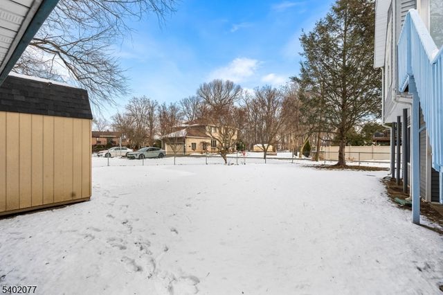 92 Mandeville Ave, Pequannock Twp., NJ 07440