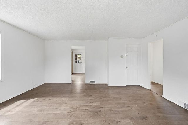 4317 N Evergreen Rd, Spokane, WA 99216