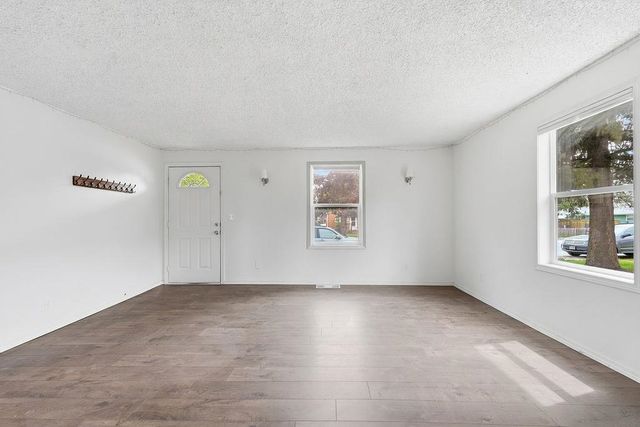 4317 N Evergreen Rd, Spokane, WA 99216
