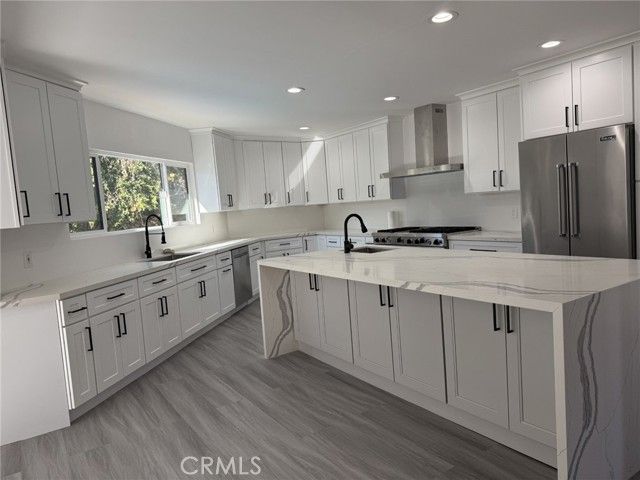 5527 Beckford Avenue, Tarzana (los Angeles), CA 91356