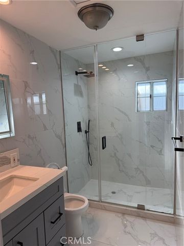 5527 Beckford Avenue, Tarzana (los Angeles), CA 91356