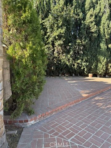 5527 Beckford Avenue, Tarzana (los Angeles), CA 91356