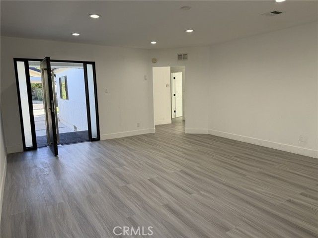 5527 Beckford Avenue, Tarzana (los Angeles), CA 91356
