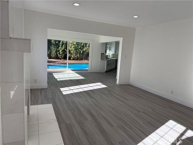 5527 Beckford Avenue, Tarzana (los Angeles), CA 91356