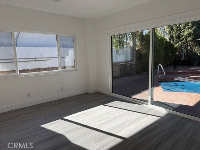 5527 Beckford Avenue, Tarzana (los Angeles), CA 91356