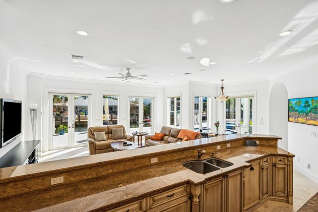 808 Dover Street, Boca Raton, FL 33487