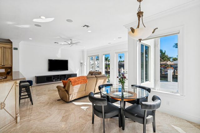 808 Dover Street, Boca Raton, FL 33487