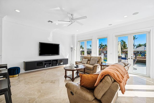 808 Dover Street, Boca Raton, FL 33487