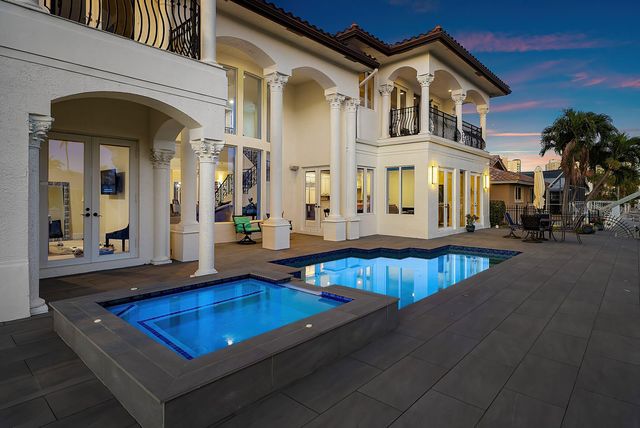 808 Dover Street, Boca Raton, FL 33487