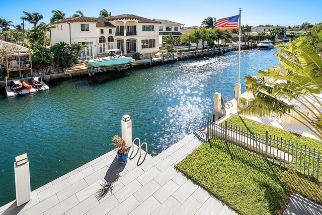 808 Dover Street, Boca Raton, FL 33487