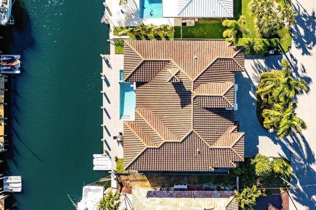 808 Dover Street, Boca Raton, FL 33487