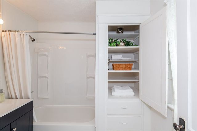 28 N Trenton Street, Dayton, OH 45417