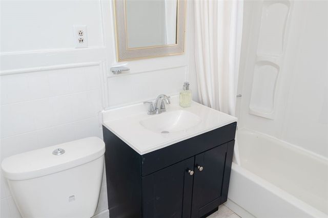 28 N Trenton Street, Dayton, OH 45417