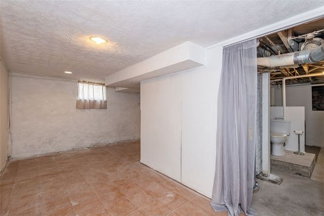 28 N Trenton Street, Dayton, OH 45417