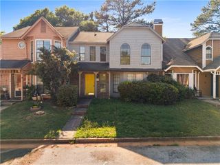 878 Heritage Oaks Drive, Stone Mountain, GA 30088