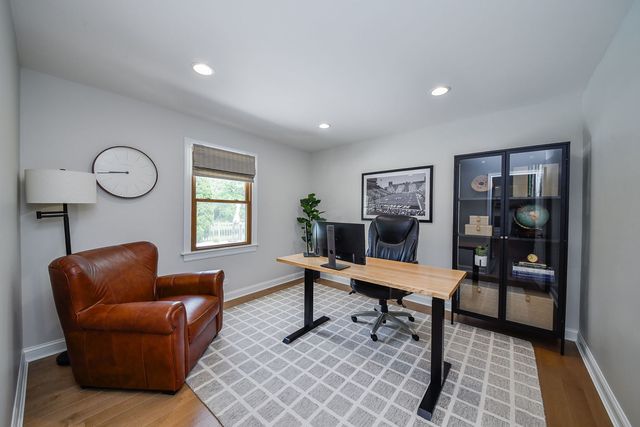 25W184 Setauket Avenue, Naperville, IL 60540