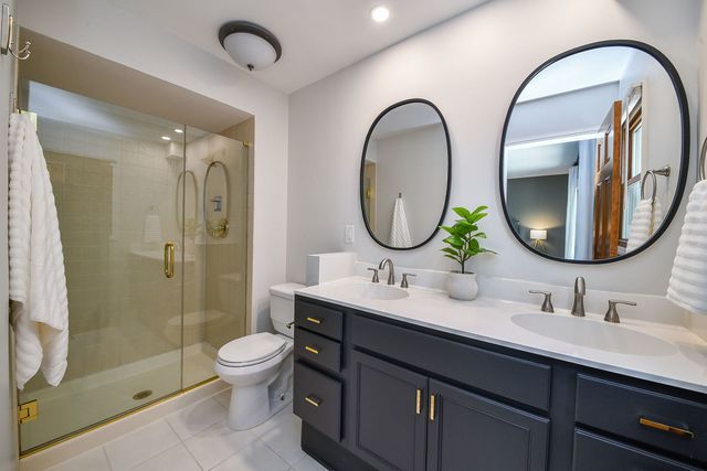 25W184 Setauket Avenue, Naperville, IL 60540