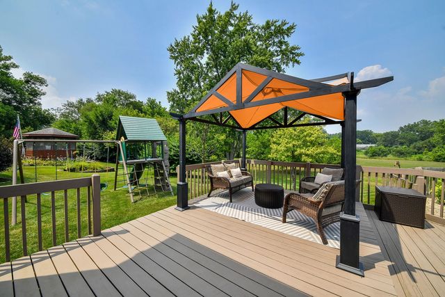 25W184 Setauket Avenue, Naperville, IL 60540