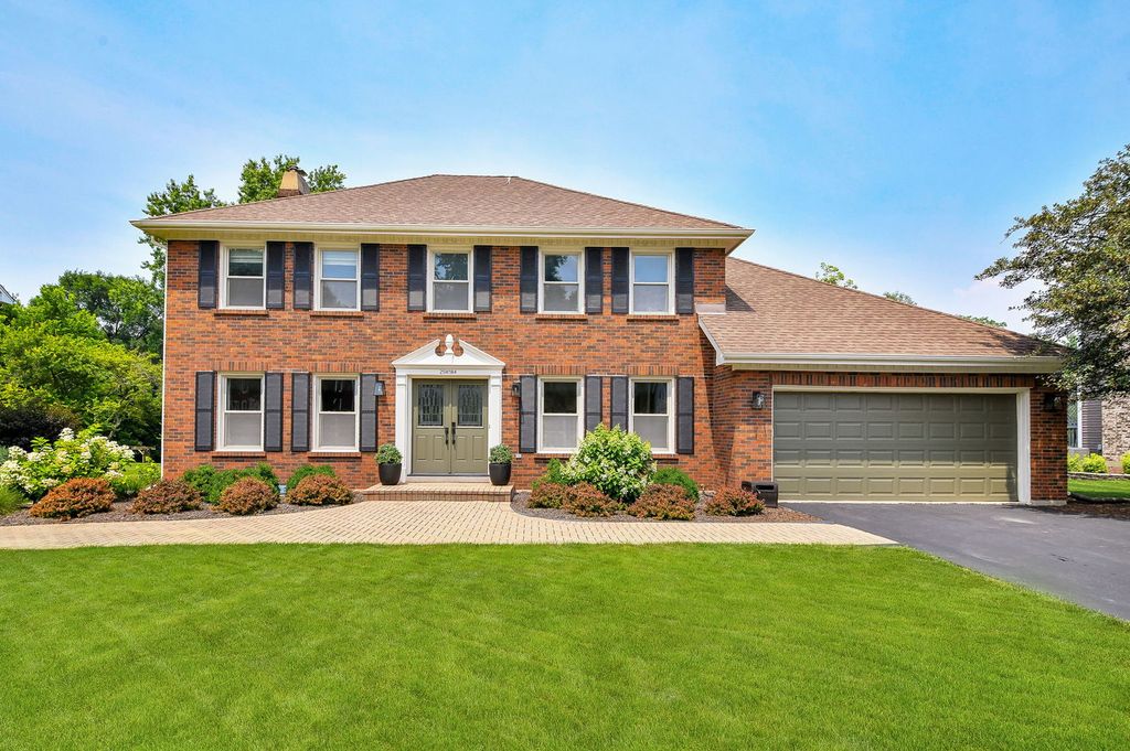25W184 Setauket Avenue, Naperville, IL 60540