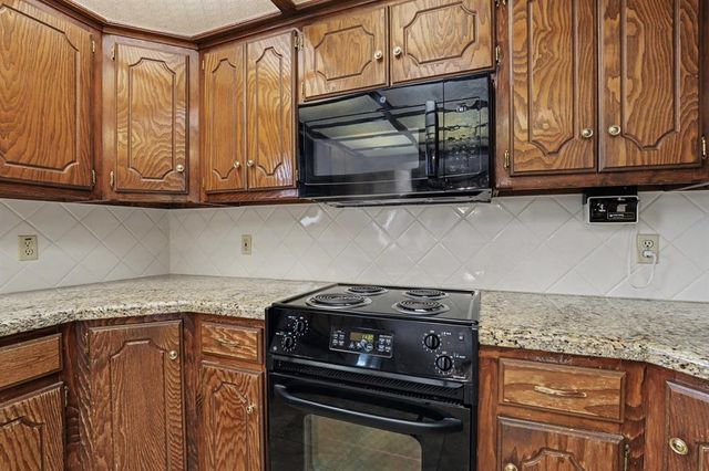 3005 SW 99th Street, Oklahoma City, OK 73159