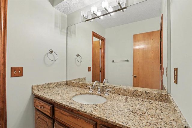 3005 SW 99th Street, Oklahoma City, OK 73159