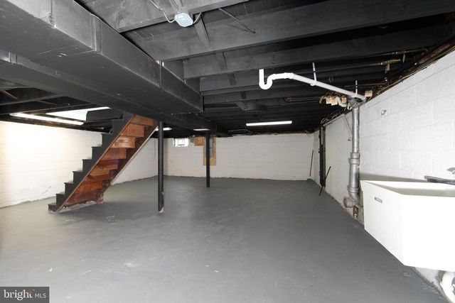 322 MONROE AVE, Cherry Hill, NJ 08002