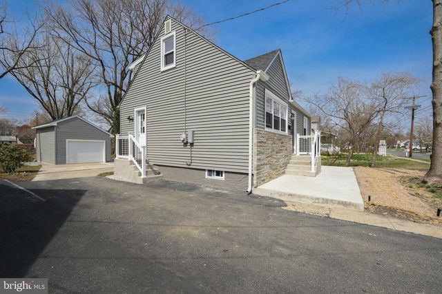 322 MONROE AVE, Cherry Hill, NJ 08002