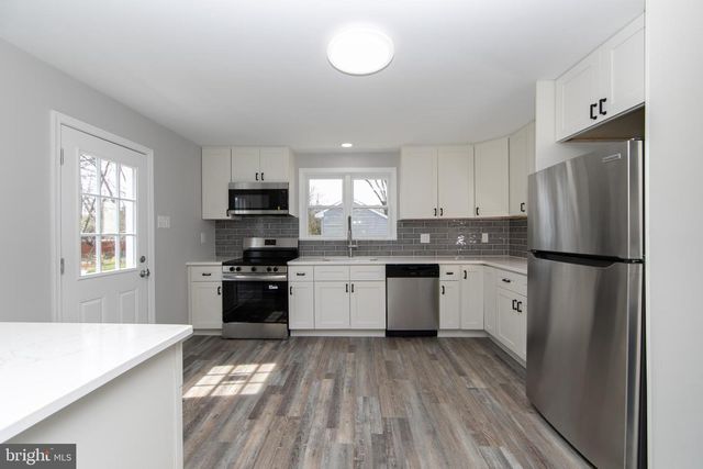 322 MONROE AVE, Cherry Hill, NJ 08002